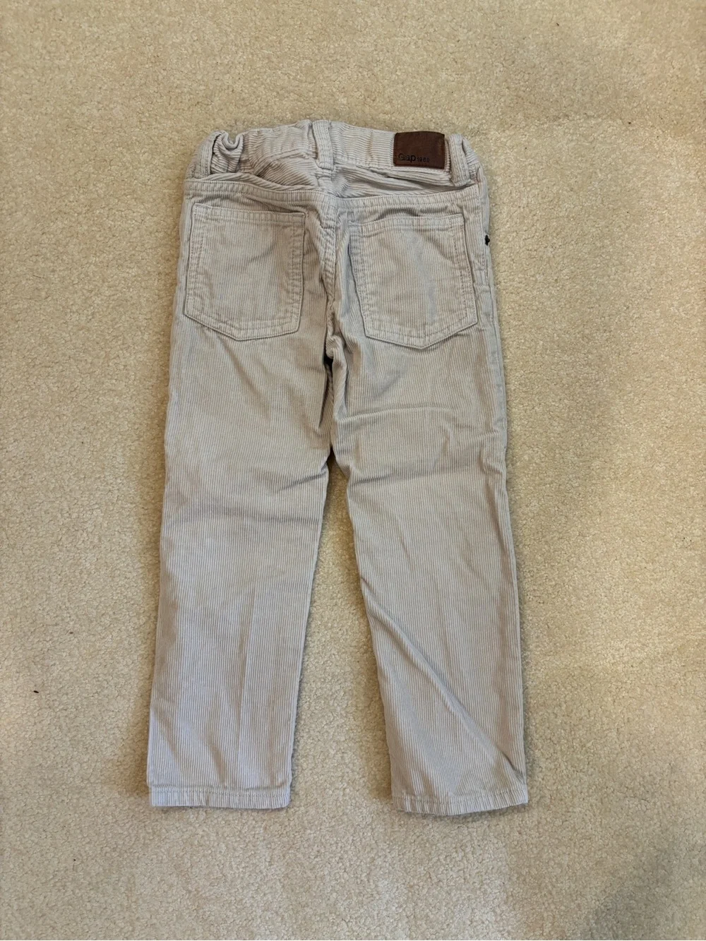 GAP tan beige